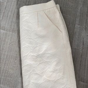 BCBGMAXAZRIA embossed cream pencil skirt
